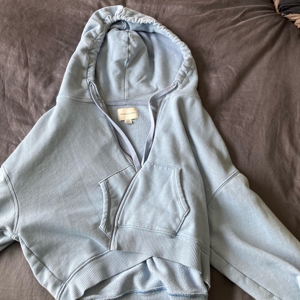 American Eagle Light Blue cropped Hoodie